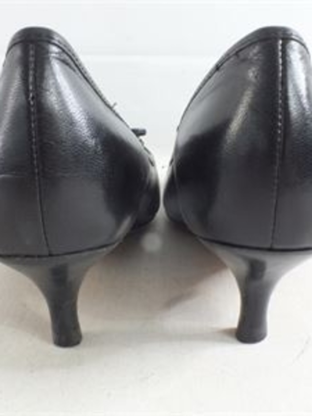 Tory Burch Charm Black Kitten Heel Pumps with Bow - Picture 6 of 8